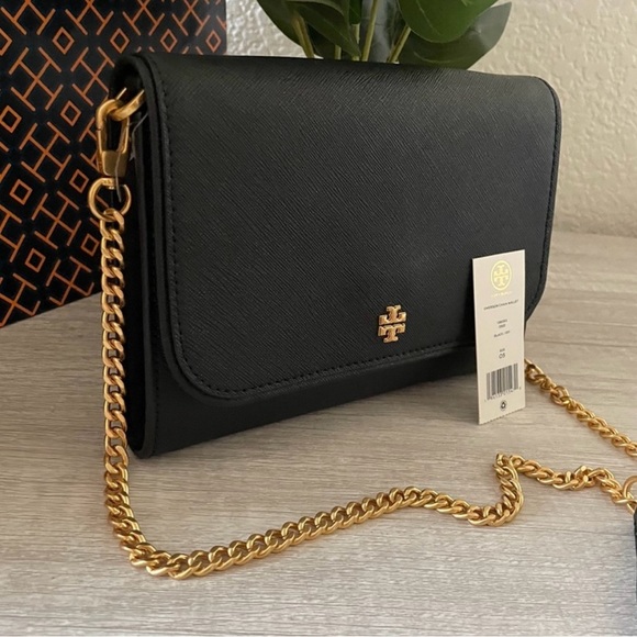 Tory Burch Handbags - New, authentic Emerson chain wallet